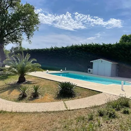 Le Tourbillon 15 Pers Hotel 4*