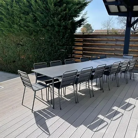 Le Tourbillon 15 Pers Hotel 4*